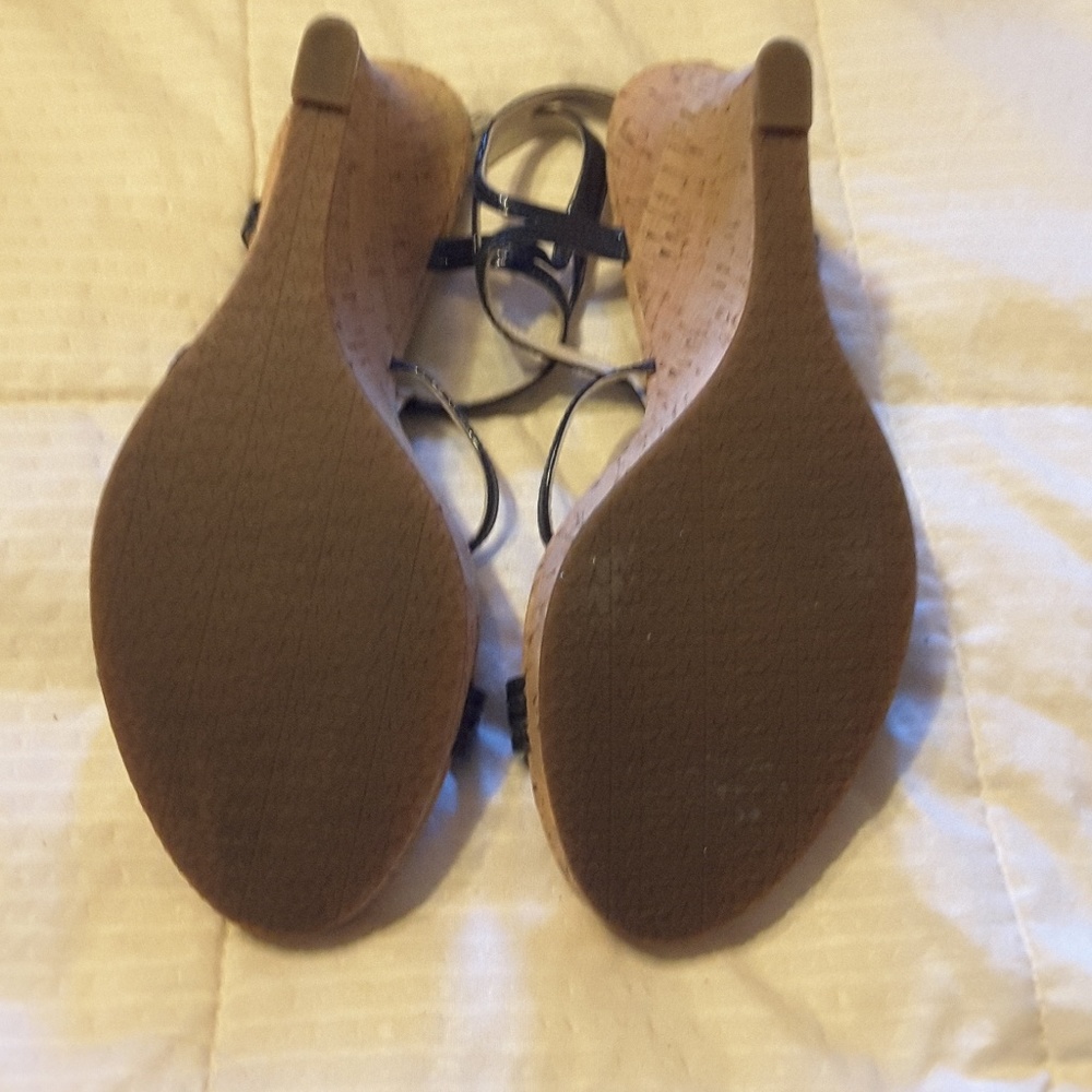 Wedge heels - Picture 3 of 3
